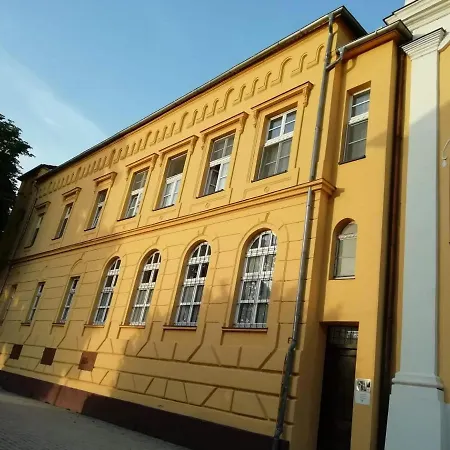 Templomos Zarandokhaz * Tapolca