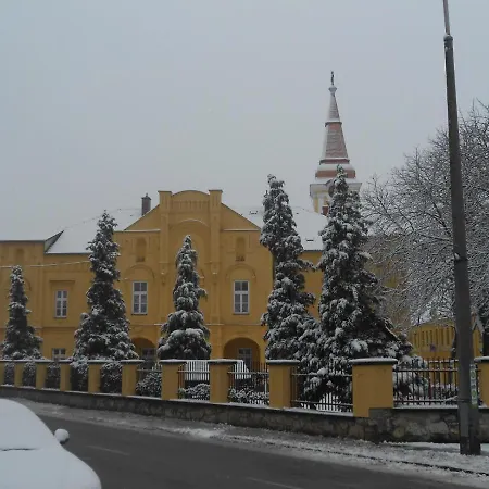 Templomos Zarandokhaz * Tapolca