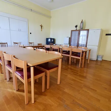 Hostel Templomos Zarandokhaz