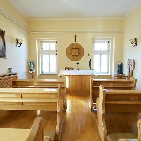 Hostel Templomos Zarandokhaz